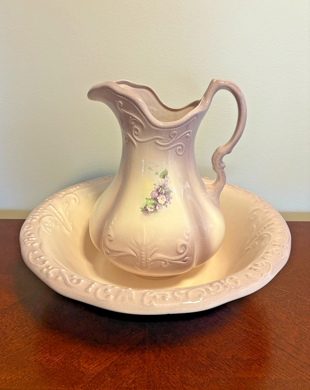 Ironstone Pitcher And Bowl/Basin Set - Lilac/Purple